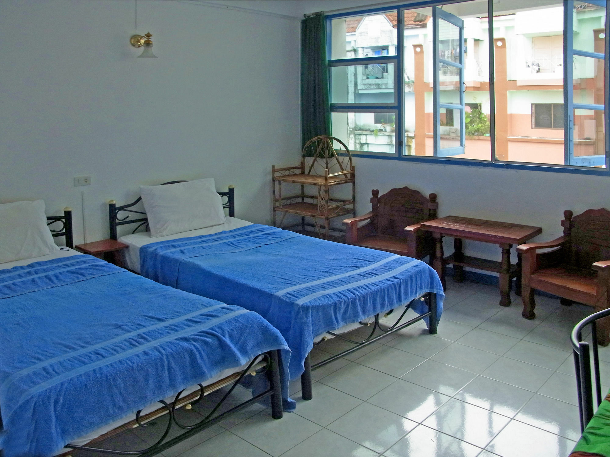 Niku Guesthouse Patong Εξωτερικό φωτογραφία
