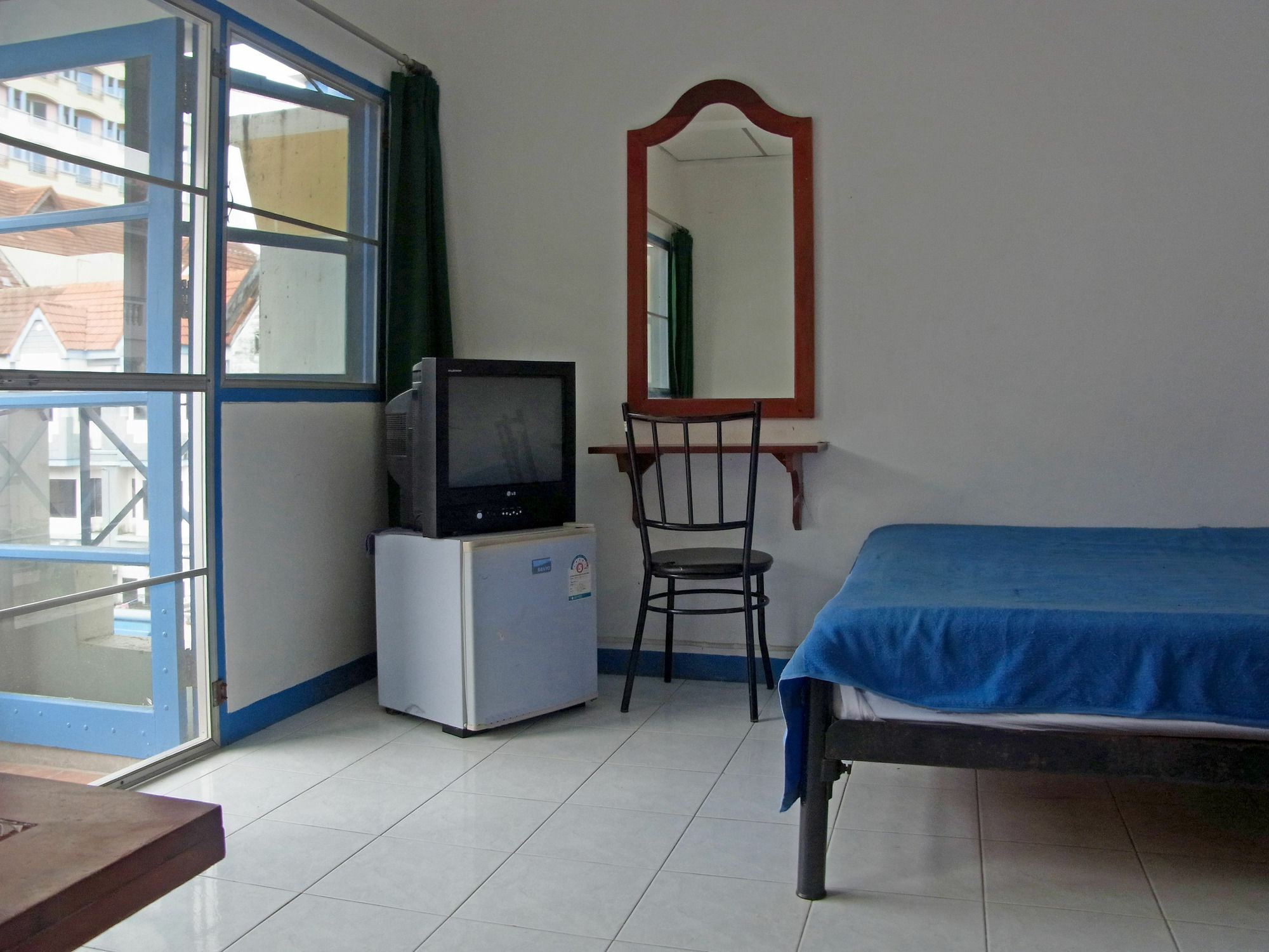 Niku Guesthouse Patong Εξωτερικό φωτογραφία