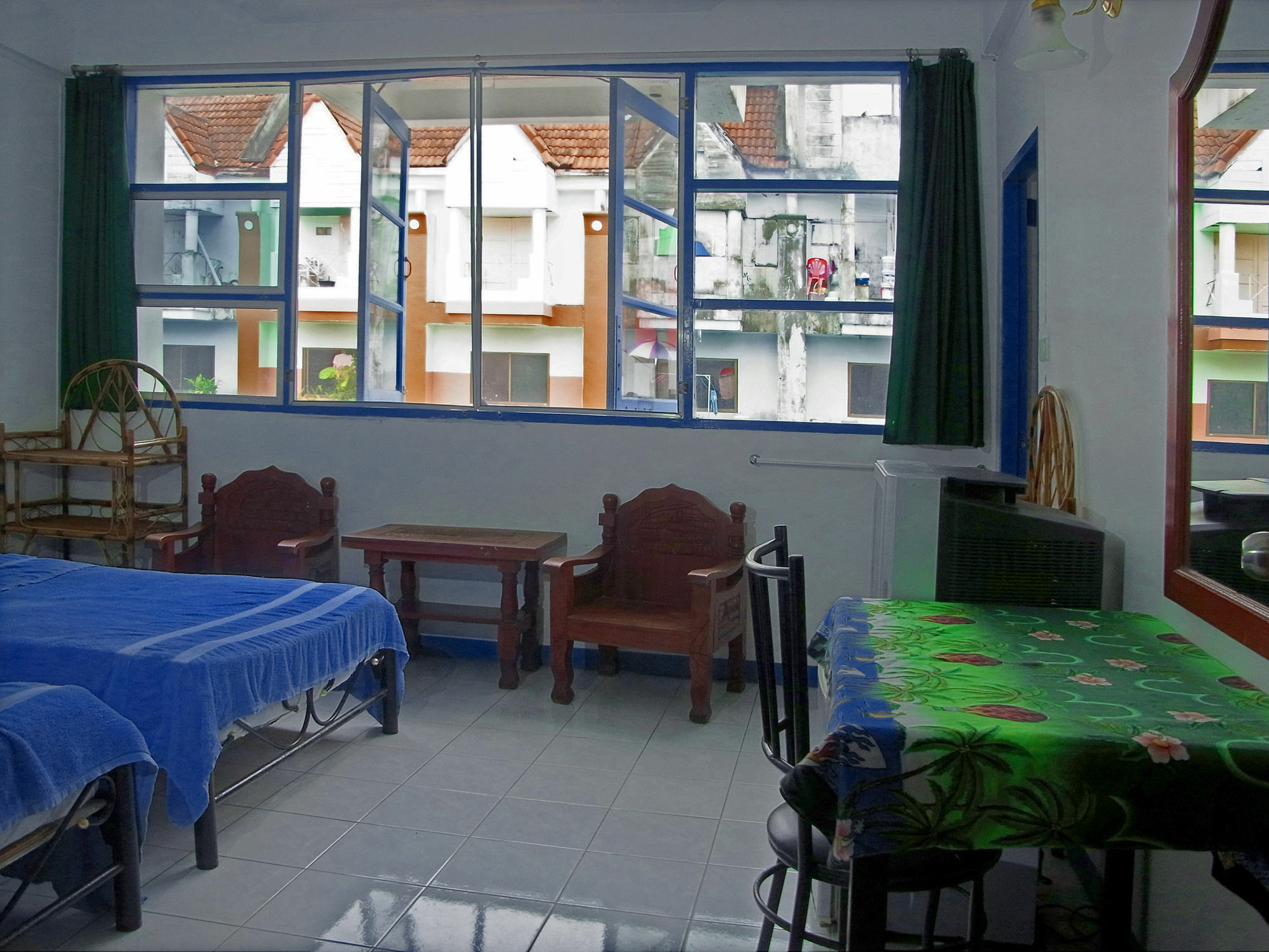 Niku Guesthouse Patong Εξωτερικό φωτογραφία