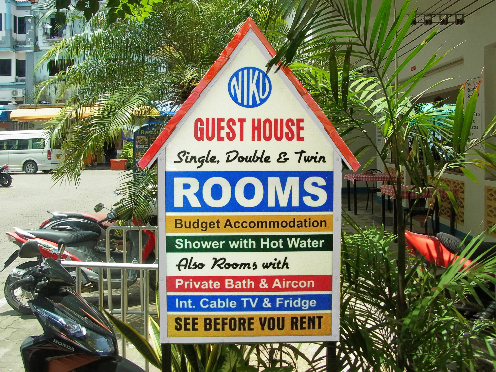 Niku Guesthouse Patong Εξωτερικό φωτογραφία